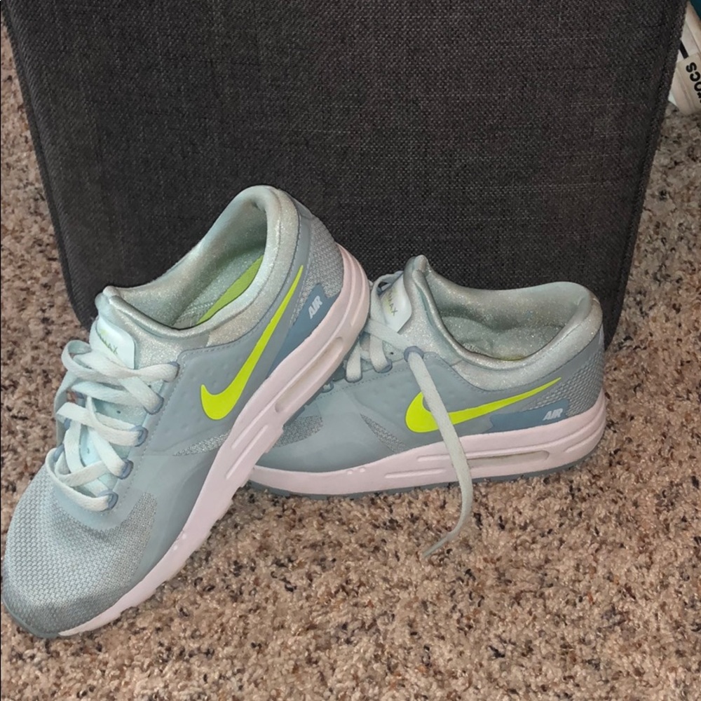 Nike air max